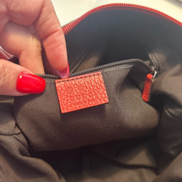 GUCCI Red Leather D-Ring Abbey Hobo - Picture 5 of 10